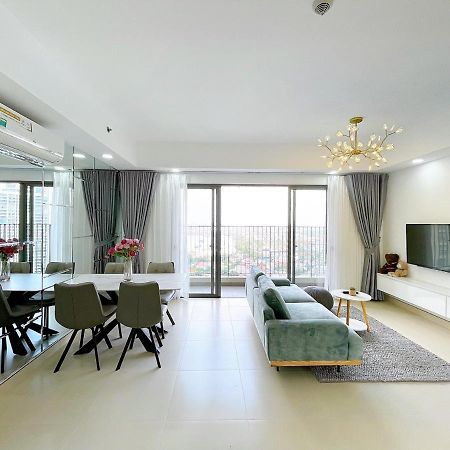 River Inn Apartment With Pool & Gym ホーチミン市 エクステリア 写真