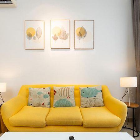 River Inn Apartment With Pool & Gym ホーチミン市 エクステリア 写真