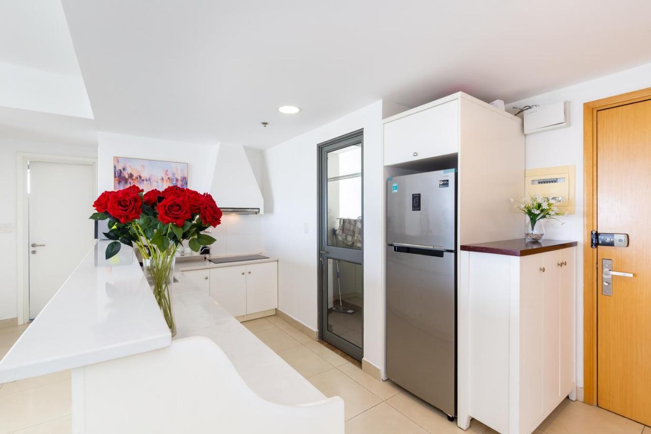 River Inn Apartment With Pool & Gym ホーチミン市 エクステリア 写真
