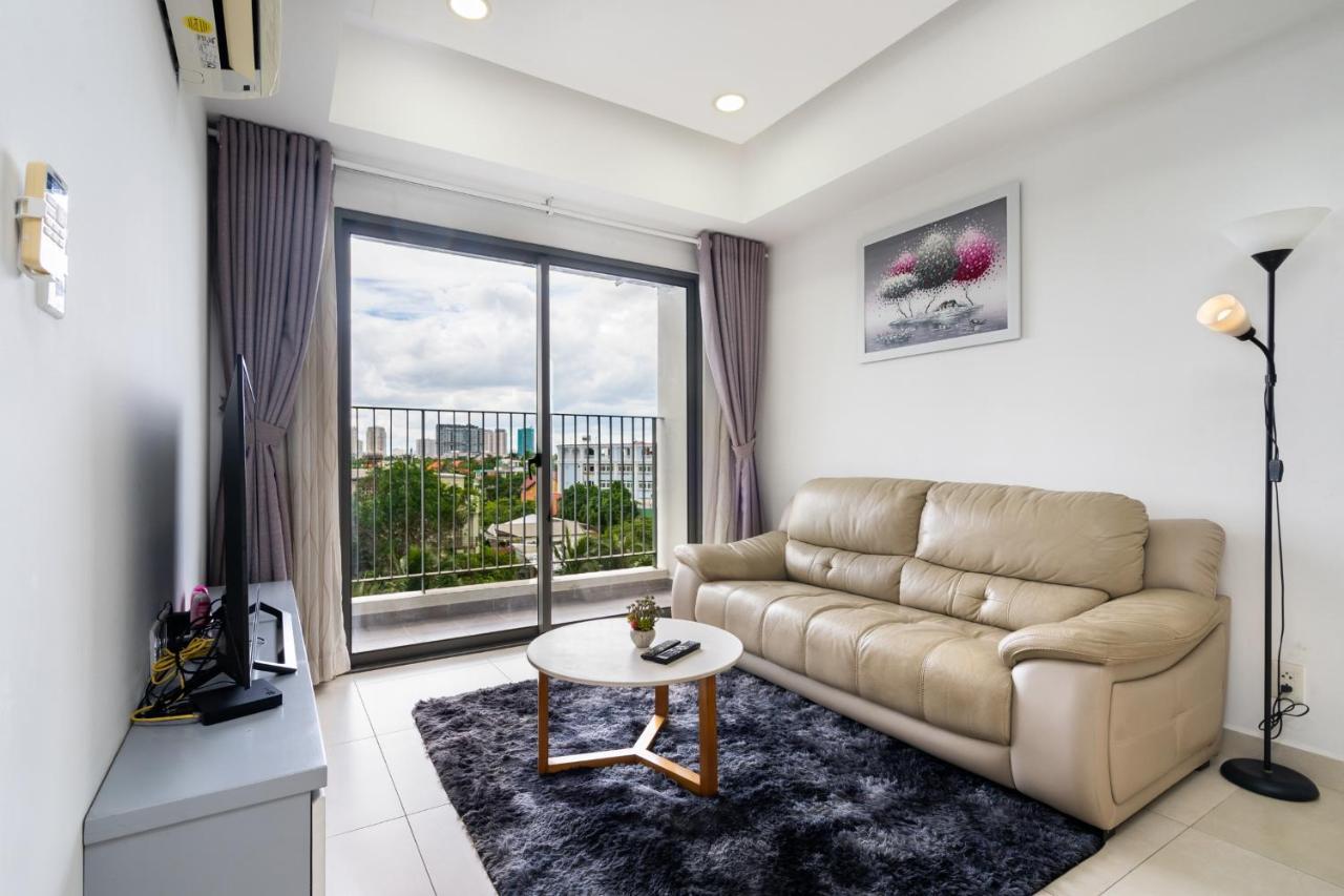 River Inn Apartment With Pool & Gym ホーチミン市 エクステリア 写真